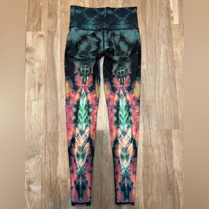 Eagle Feather Green Hot Pant Size Small teeki